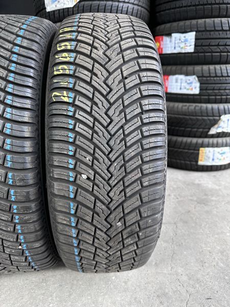 215/65/17 PIRELLI 4бр