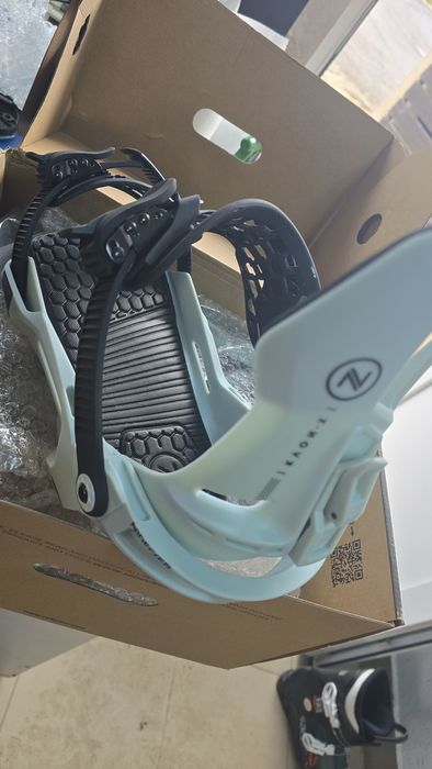 Legături snowboard noi nidecker