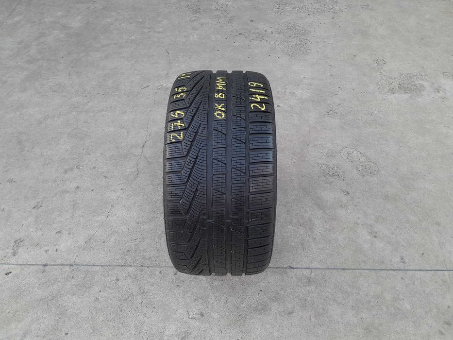 O anvelopa iarna 275 35 19 pirelli sottozeo 2 profil de 8 mm