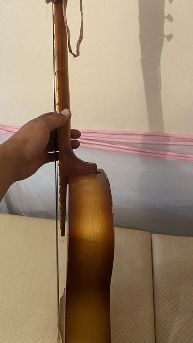 Гитара 20000тг келісім бар