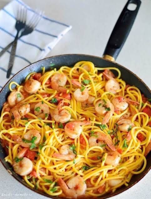 Mâncare gătită pentru masa de Crăciun