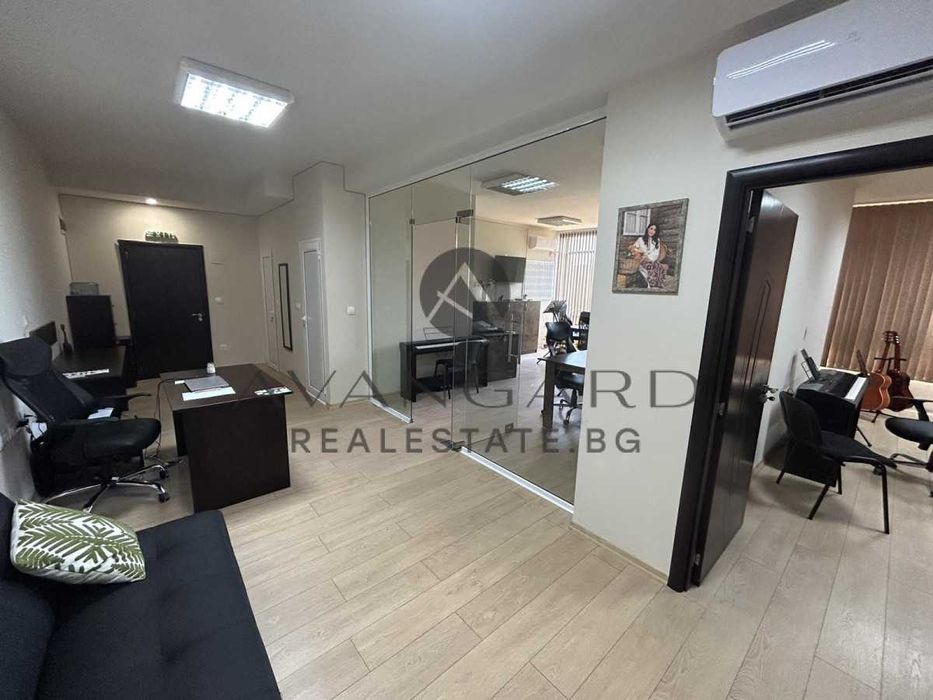 Продава се Офис в Пловдив, Кършияка - 115 кв.м за 1122 €/кв.м - Снимка #4