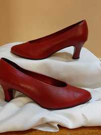 Обувь женская классическая