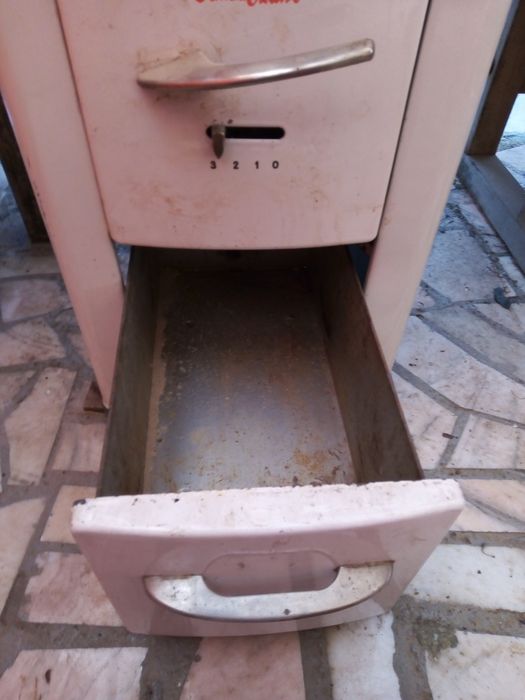 Sobă email cu plită de fontă