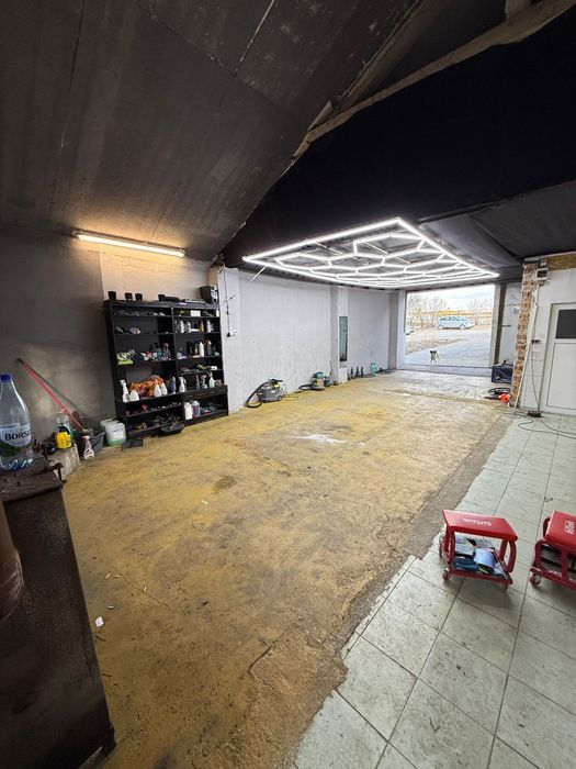 inchiriez hala zona industriala