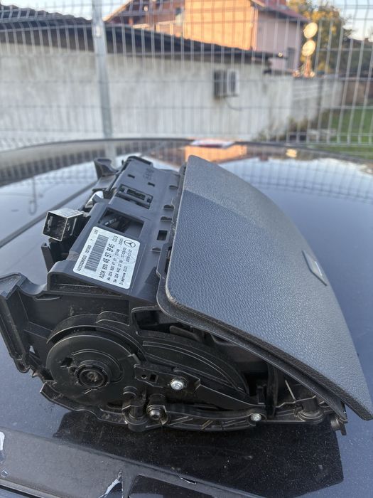 Mercedes w204 Голяма навигация