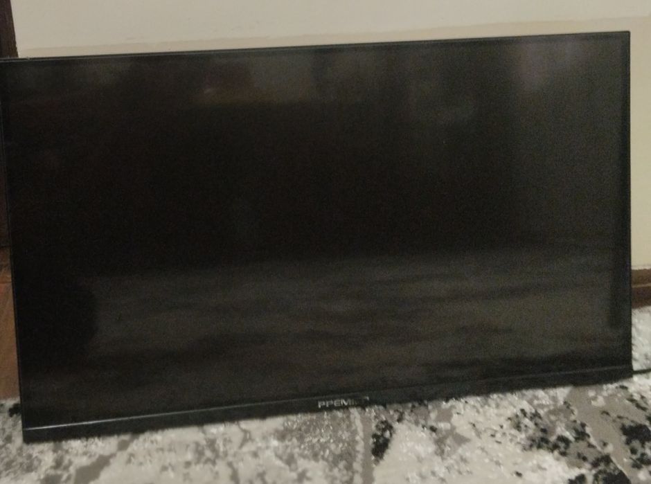 Smart TV PREMIER (примерно 32–40 дюймов)
Телевизор в хорошем состоянии