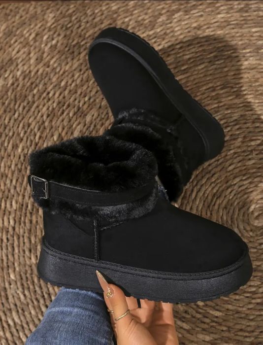 Угги продаю новые