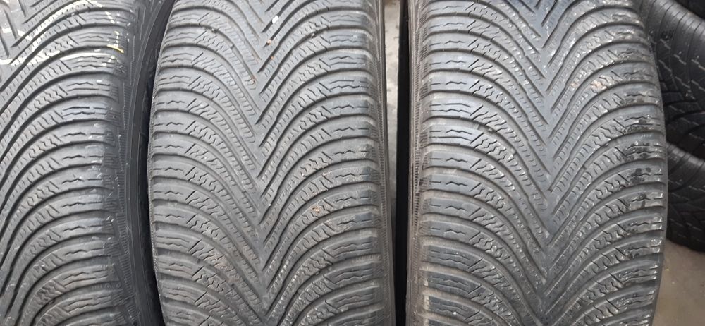 4 anvelope 215/55r17 marca Michelin 2021 preț 220 lei bucata