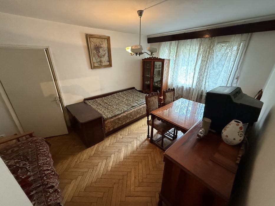 Ofer spre vanzare Apartament 3 Camere Micro 16 Parter înalt