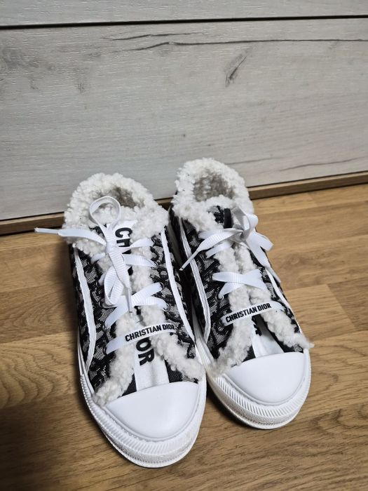 Дамски сникърси на различни марки