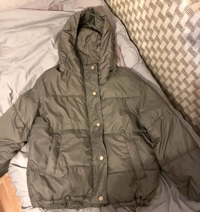 куртка женская продается