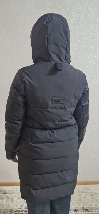 Продам зимнюю куртку