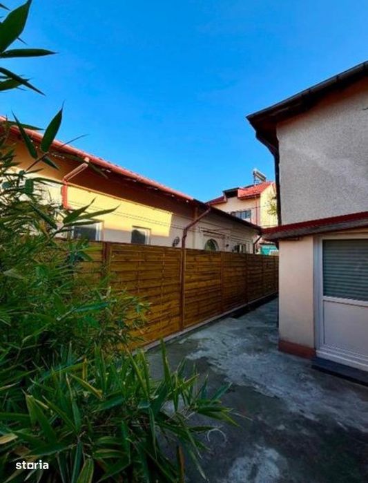 Casa 3 Camere | Domenii | Singur in Curte