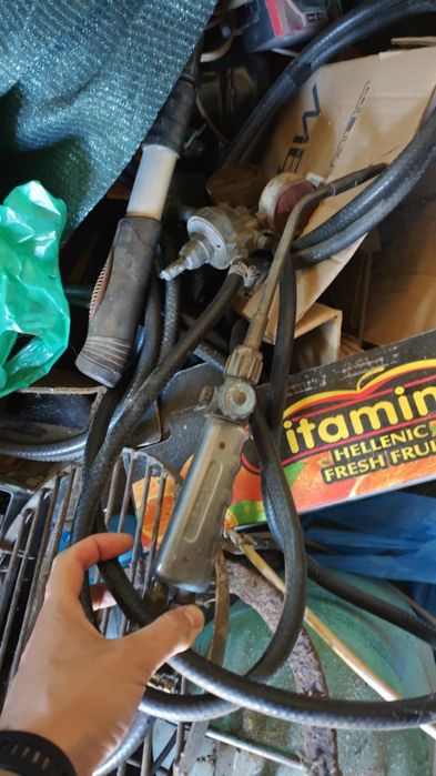 3 броя кислородни бутилки с  оксижен