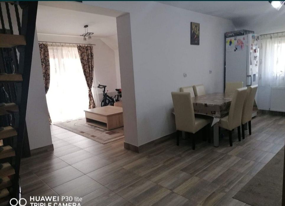 Apartament 3 camere + living, 2 nivele