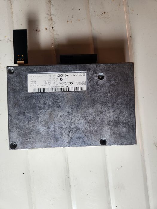 Блутут модул за ауди а4 б8