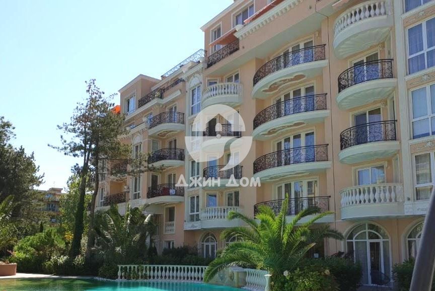 Продава се Двустаен апартамент в к.к. Слънчев бряг - 60 кв.м за 1050 €/кв.м - Снимка #6