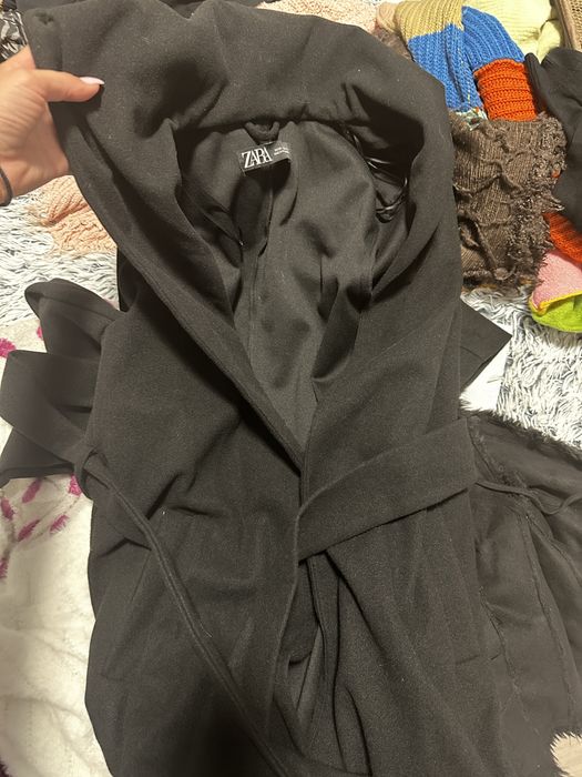 Pardesiu Zara o singura purtare