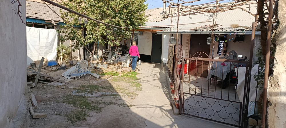 Мирабад Куйлюк Компас 1 ком 24 кв.м Общий двор