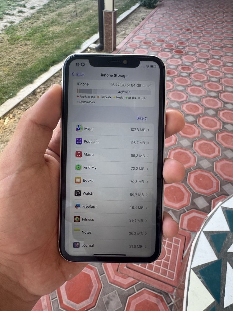 Iphone 11 64 tali dakument bot