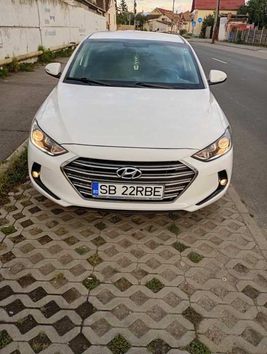 Vând Hyundai Elantra 1.6 MPI 2018 Highwai