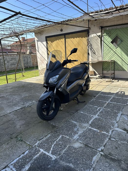 Yamaha x-max 250