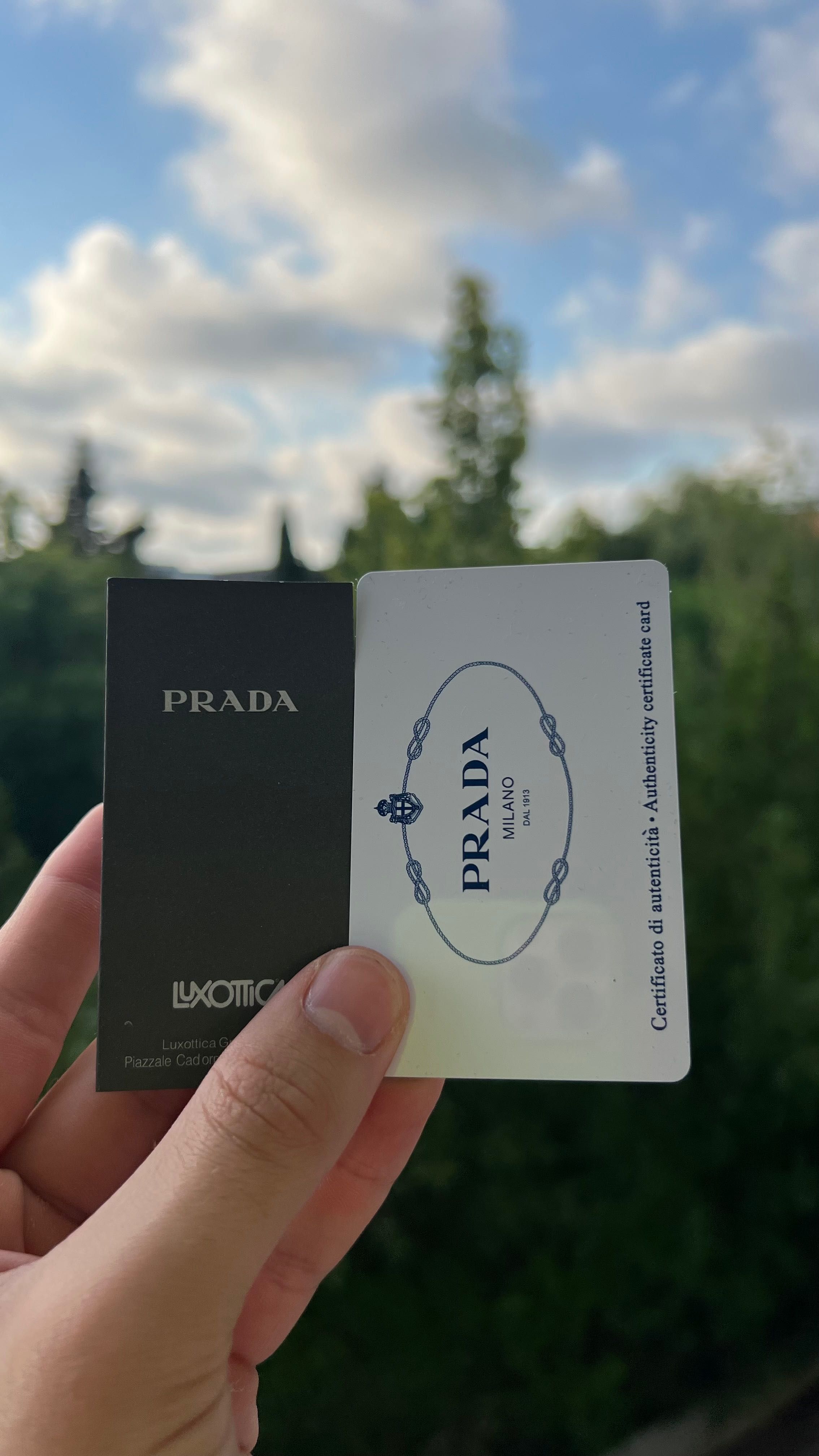 Слънчеви очила Prada