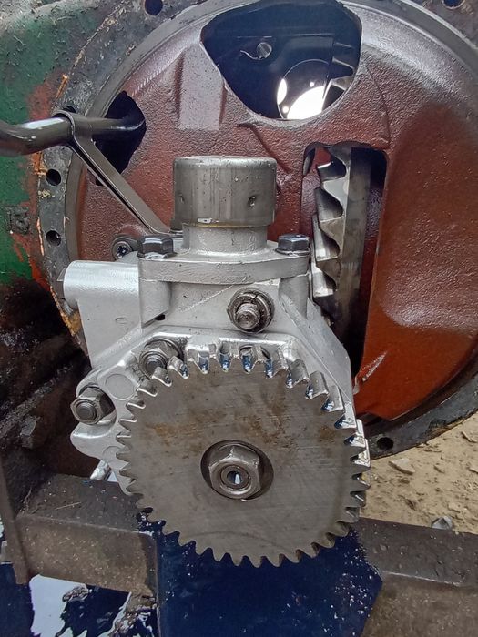 Piese Tractor David Brown 880  pompa hidraulica, pompa injecție Cav