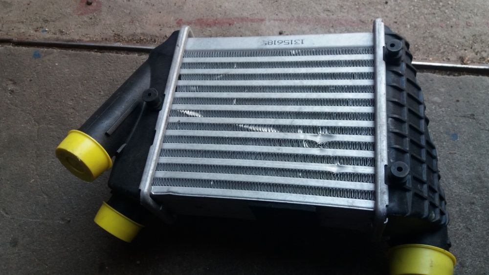 radiator NOU intercooler 8EO 115 806C,original