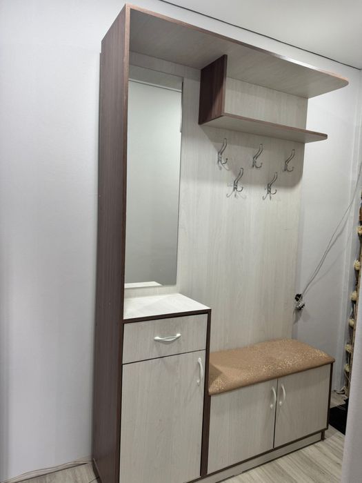 Прихожая, самовывоз с Кжби