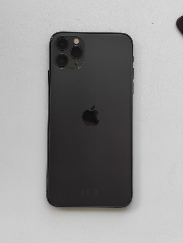 Продам айфон 11 pro max