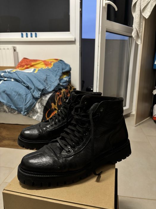 Обувки Cesare Paciotti