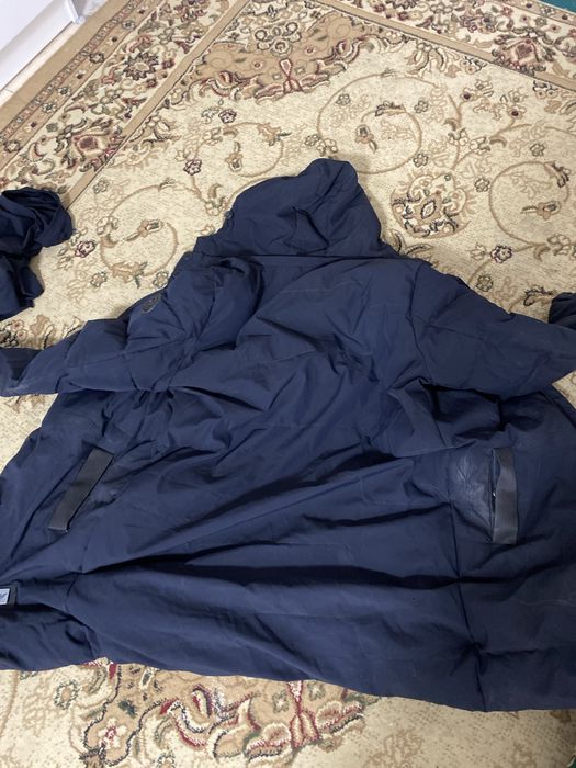 Куртка.   черный