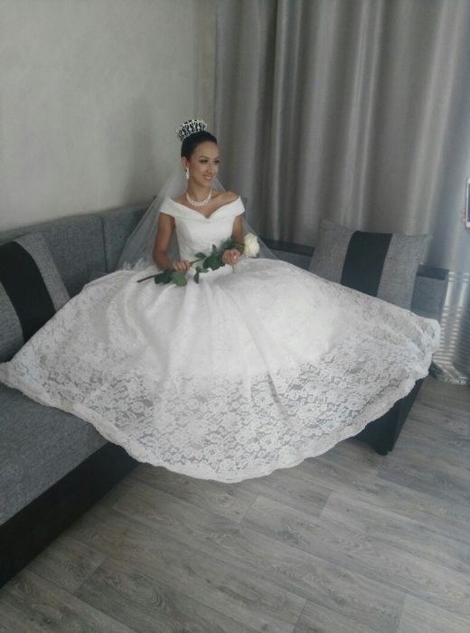 Свадебное платье