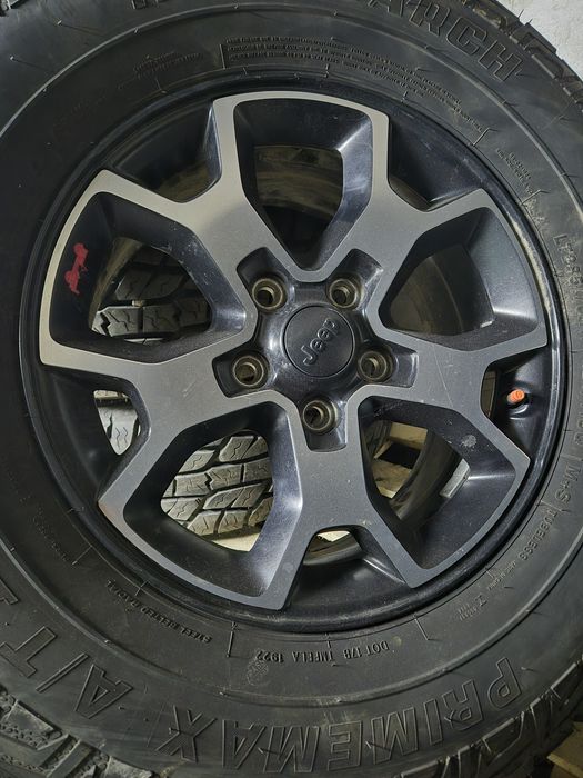 Оригинална джанта 17" 5х127 Jeep Wrangler Rubicon