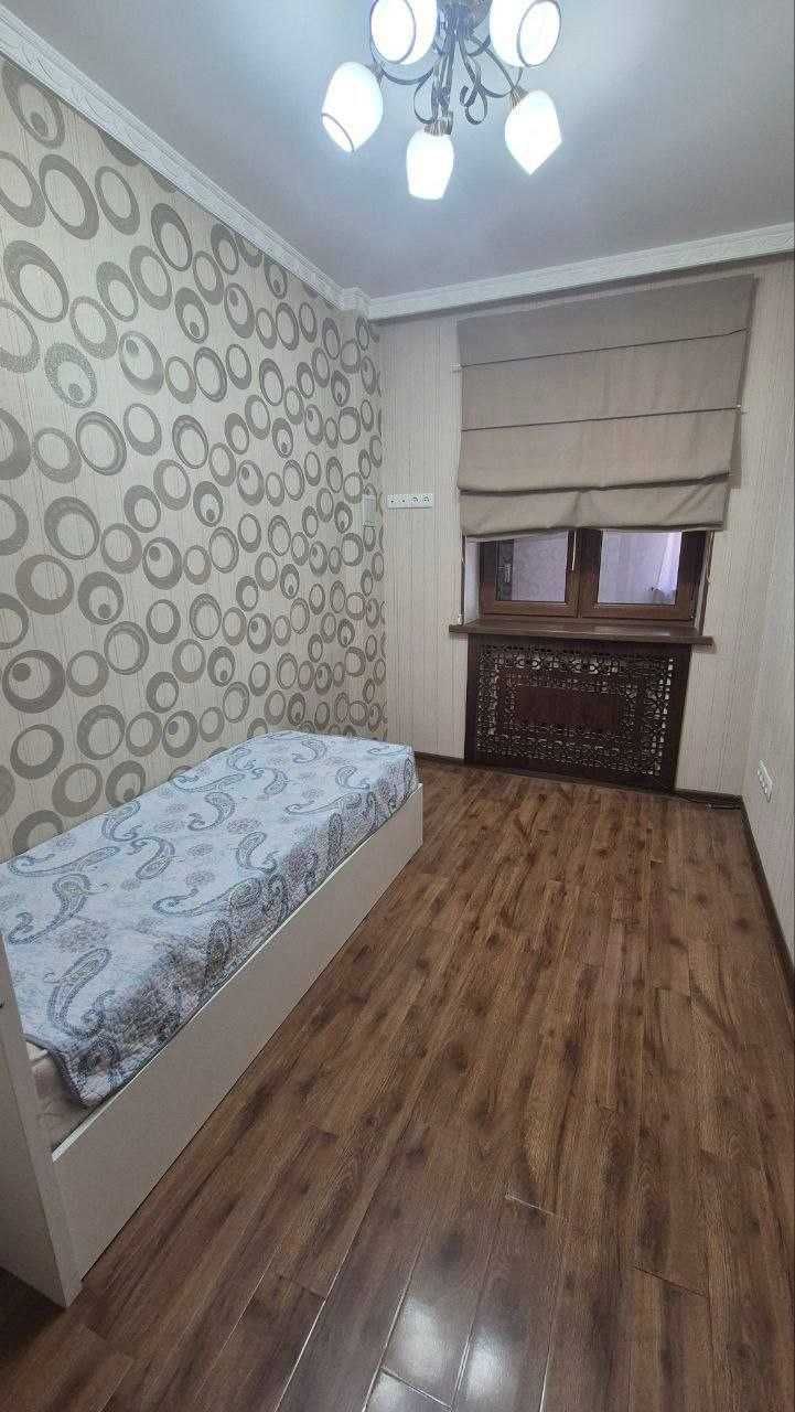 Продается 
м-в Эльбек, ор-р Канадская школа