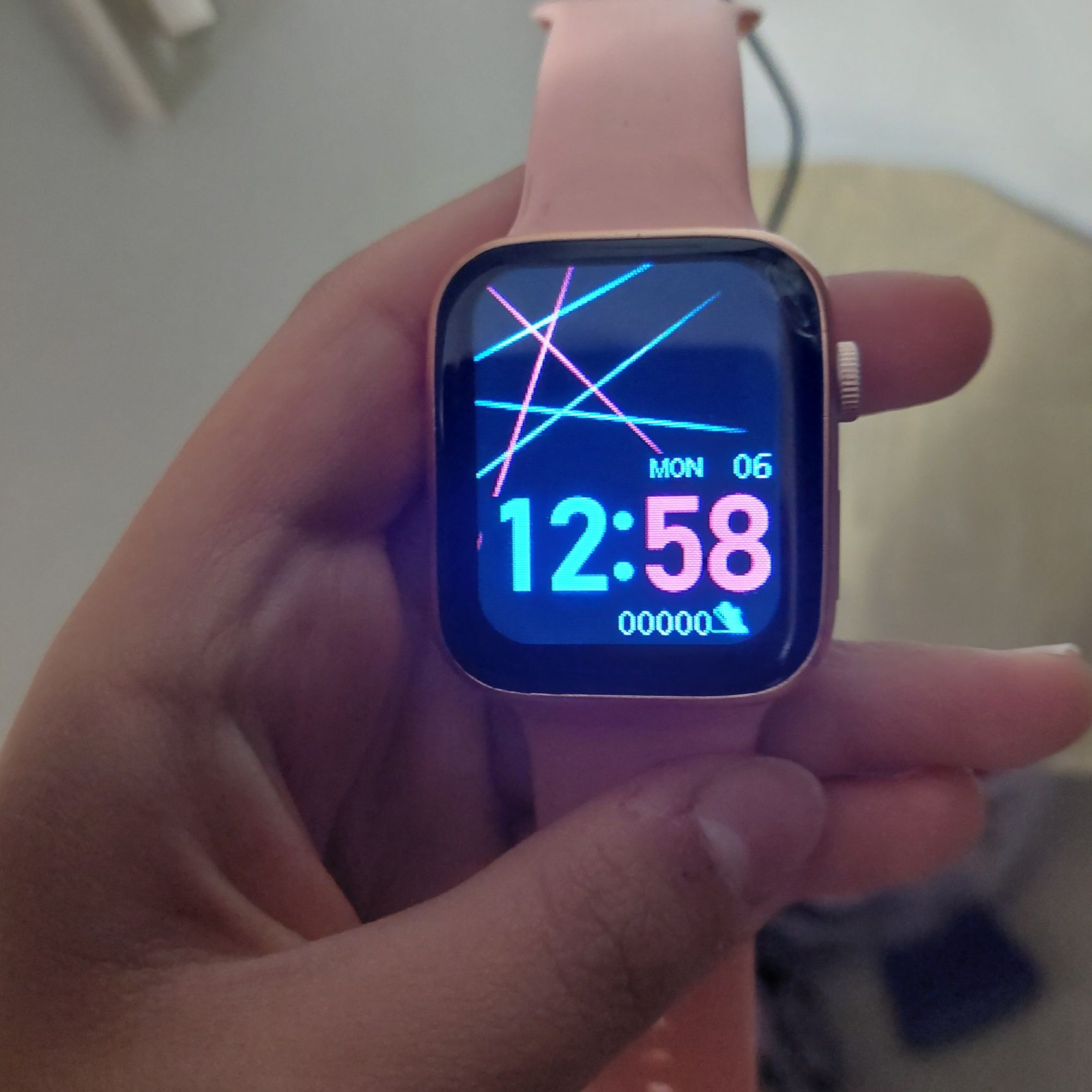 Часовник watch i8