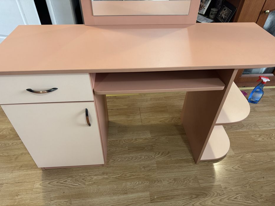 Голяма тоалетка топ