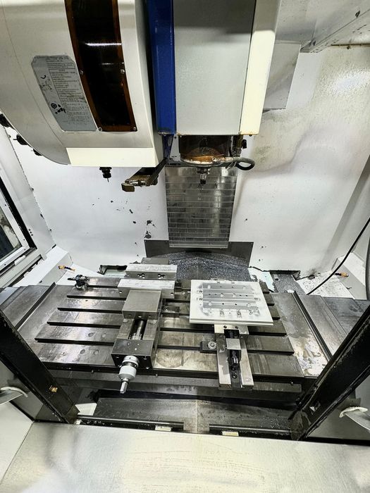 Вертикальный обрабатывающий центр VMC F1055 БУ