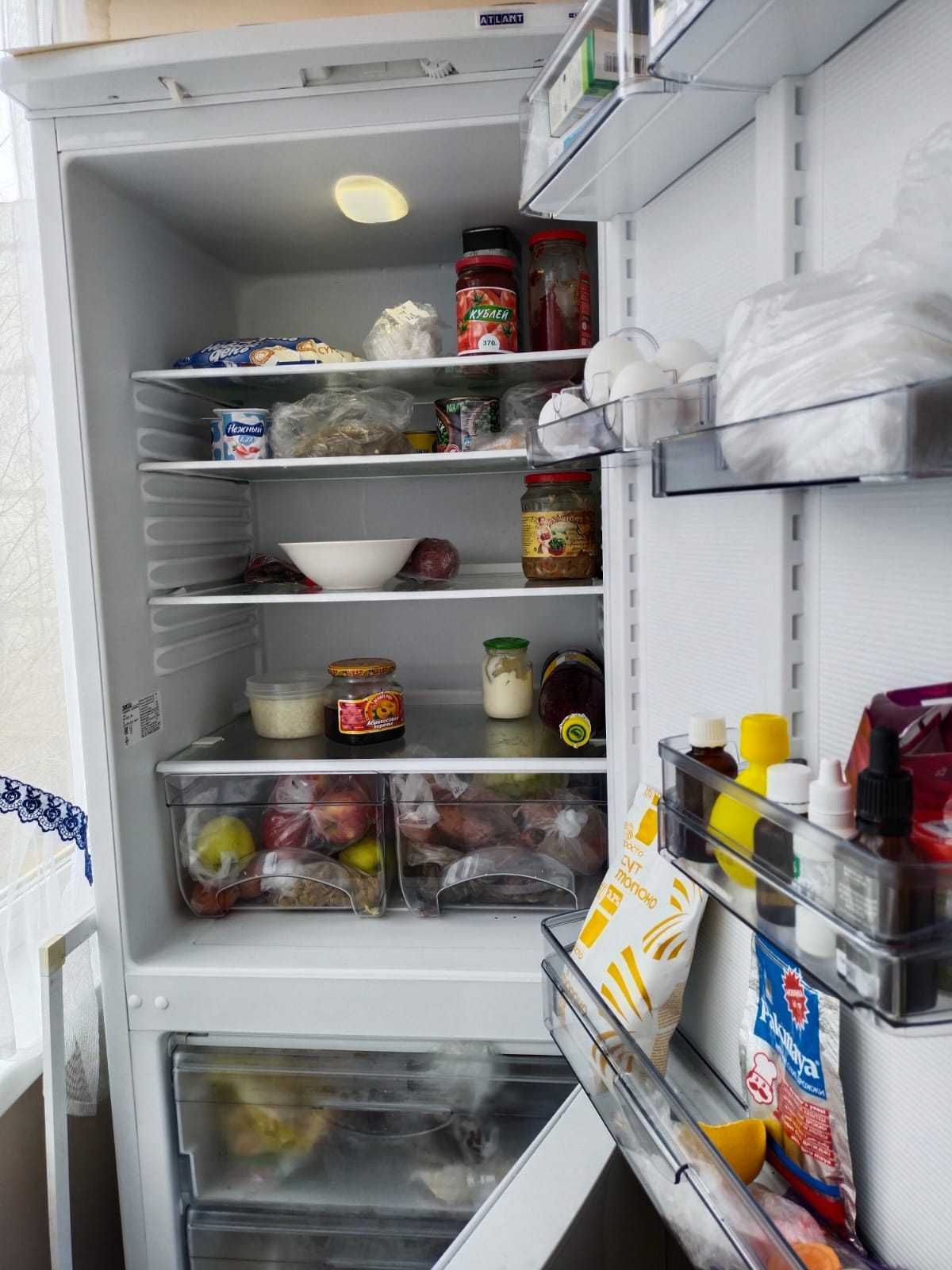 продам холодильник Атлант