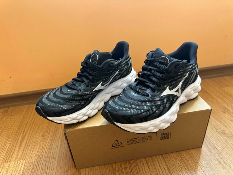 Дамски оригинални маратонки Mizuno