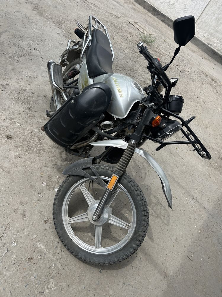 Мотоцикл желмая в хорошем состояний