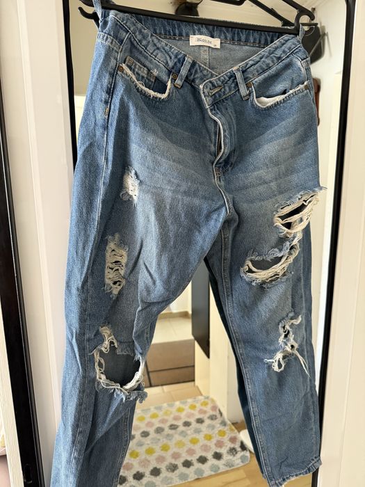 Горнища и дънки на достъпни цени