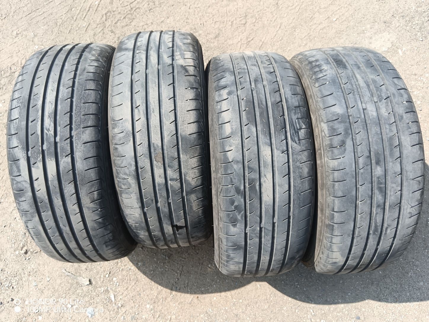 Продам комплект шины размер 15