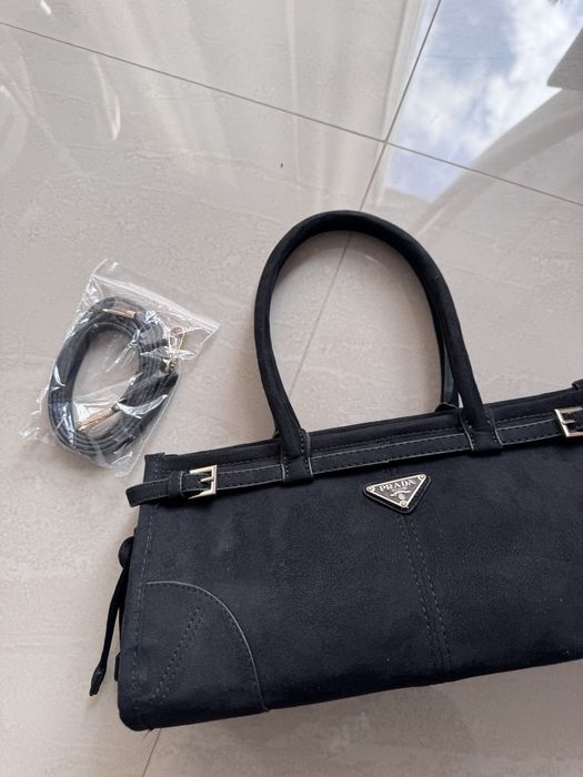 Geanta Prada piele intoarsa