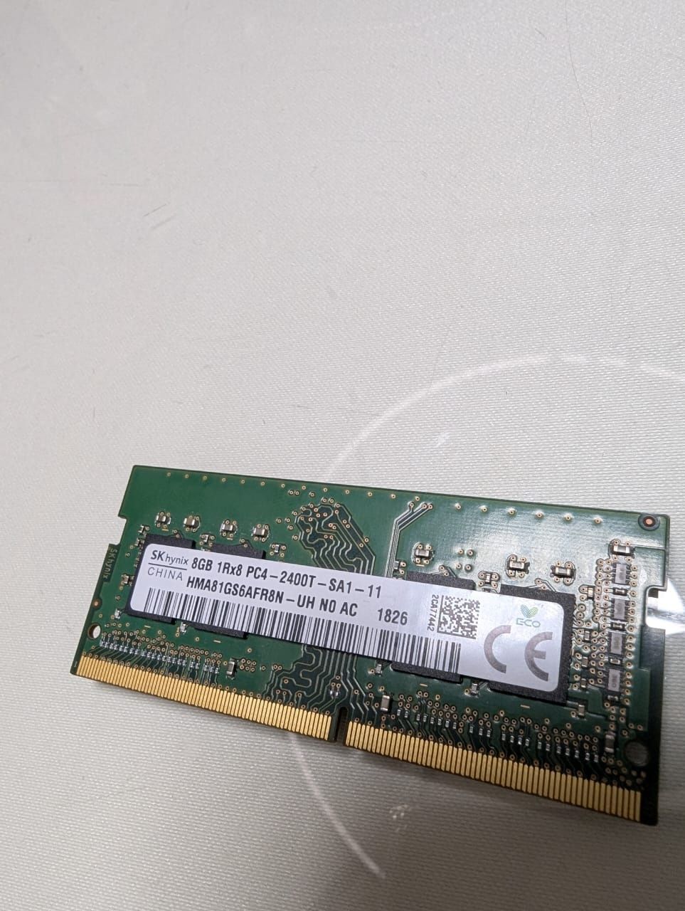 Продается оперативная память на ноутбук на 8гб/4гб ddr4