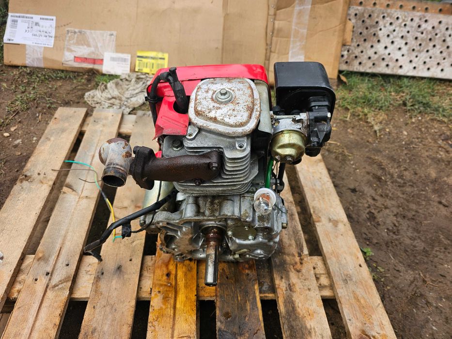 HONDA/Двигател з Тракторна Косачка 13.Коня