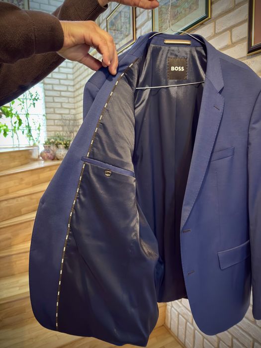 Costum barbatesc BOSS, original