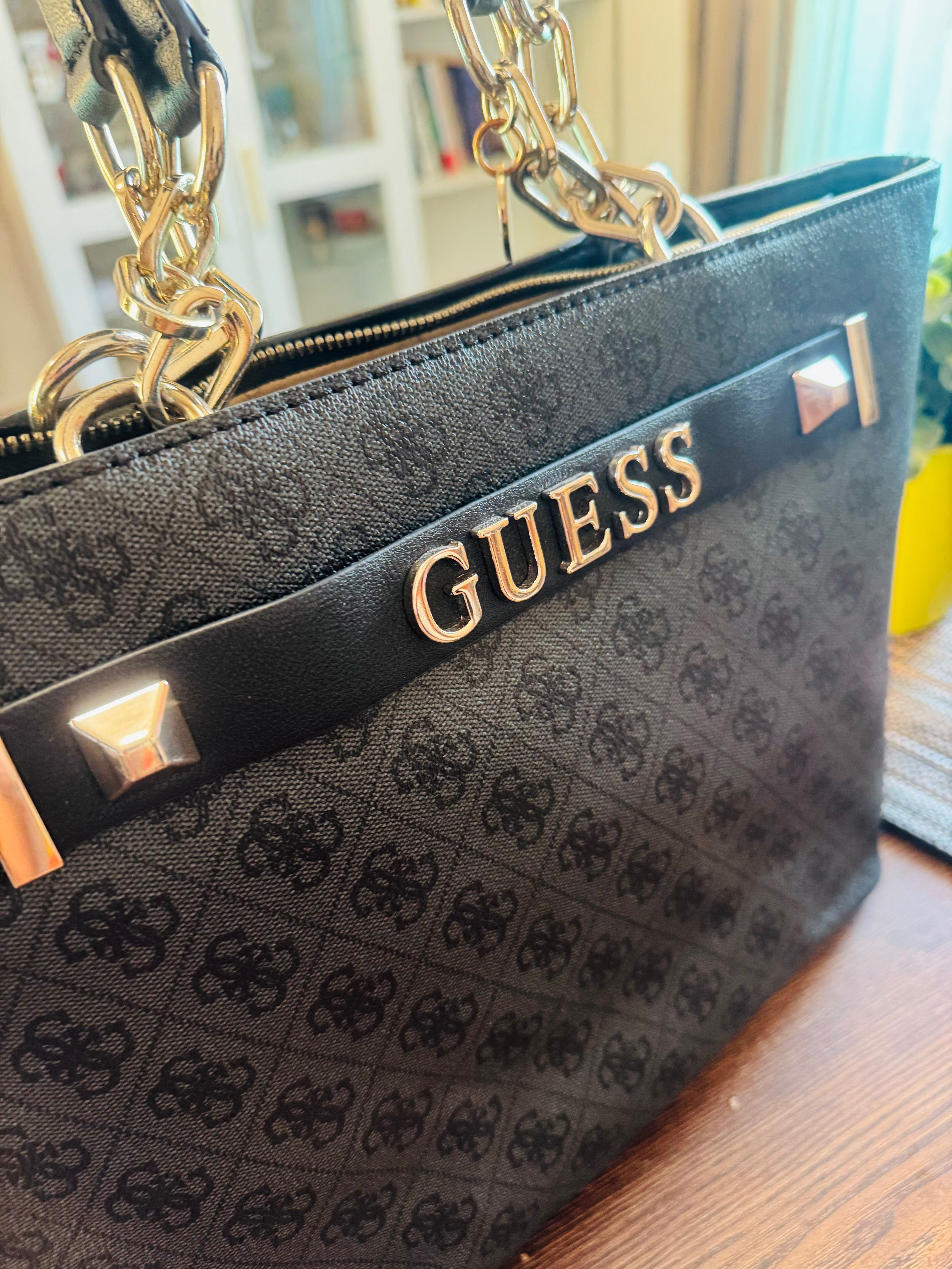 Оригинална Чанта Guess
